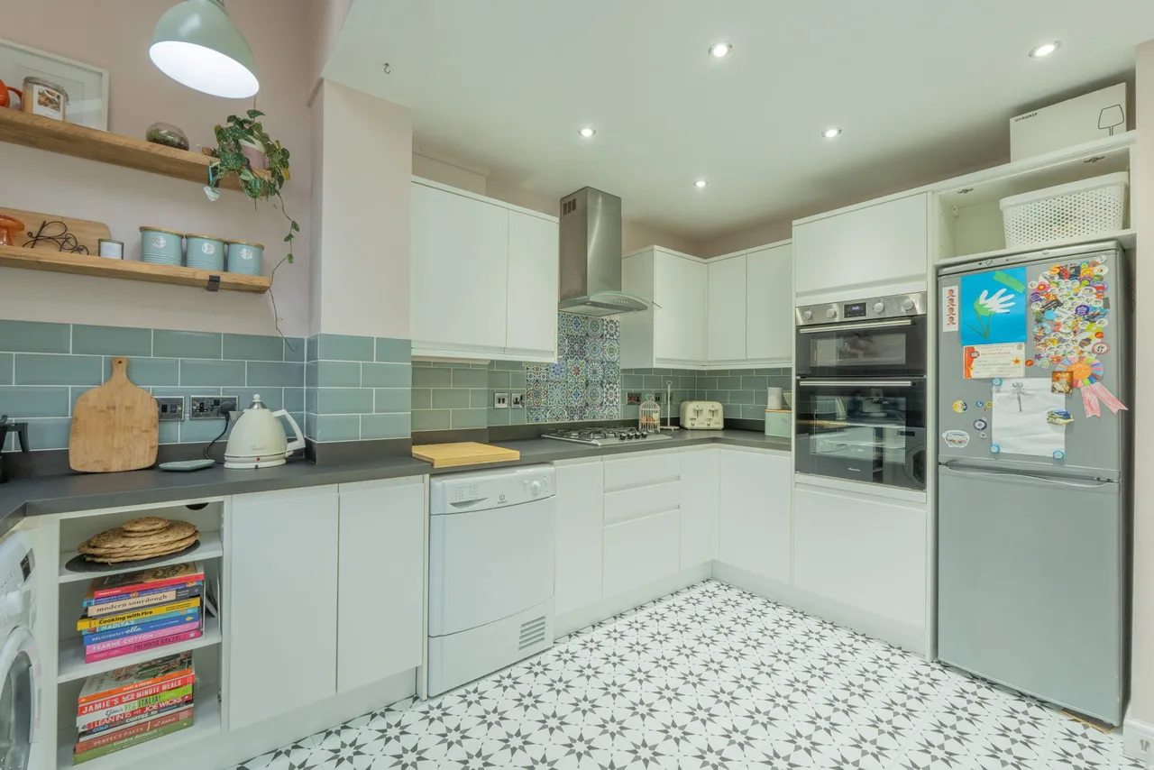 Old Vicarage Gardens, Studley, B80 7SG, photo 5