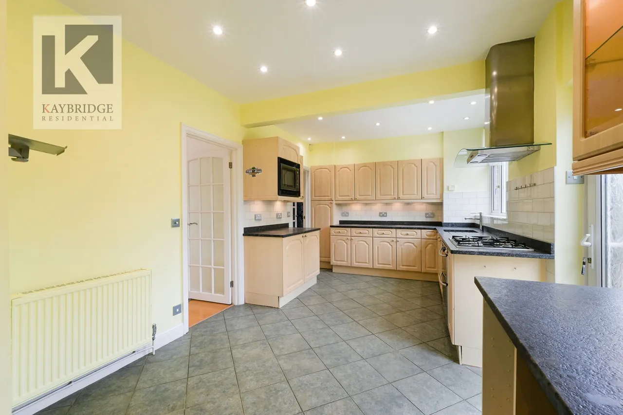 Church Road, Worcester Park, KT4, photo 8