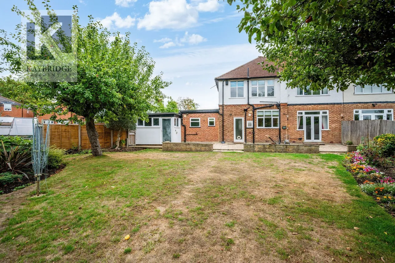 Church Road, Worcester Park, KT4, photo 17