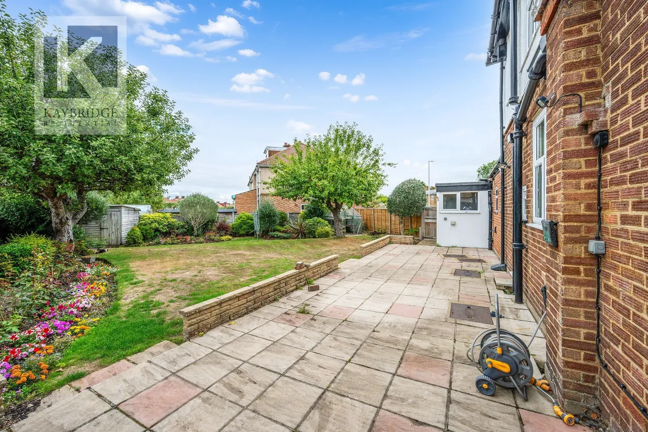 Church Road, Worcester Park, KT4, photo 16