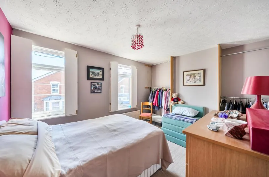 St. Marys Grove, Swindon, SN2, photo 18