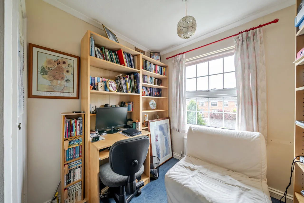 Springpark Drive, Beckenham, BR3, photo 10