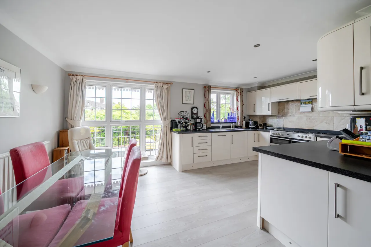 Springpark Drive, Beckenham, BR3, photo 5