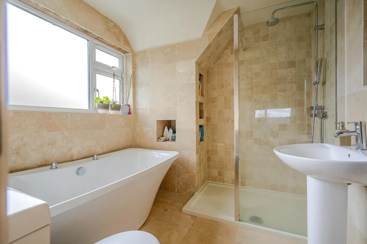 Haw Lane, Bledlow Ridge, HP14, photo 24
