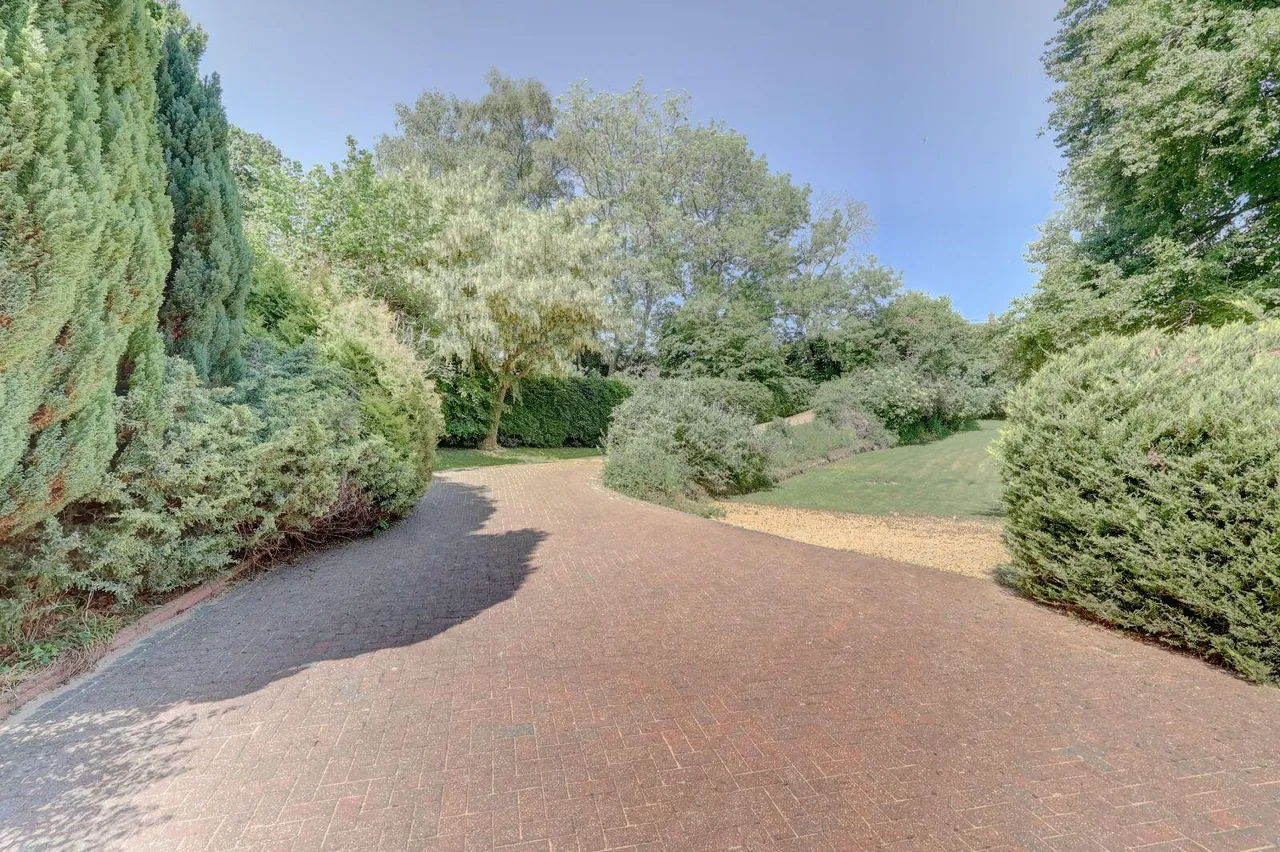 Haw Lane, Bledlow Ridge, HP14, photo 29