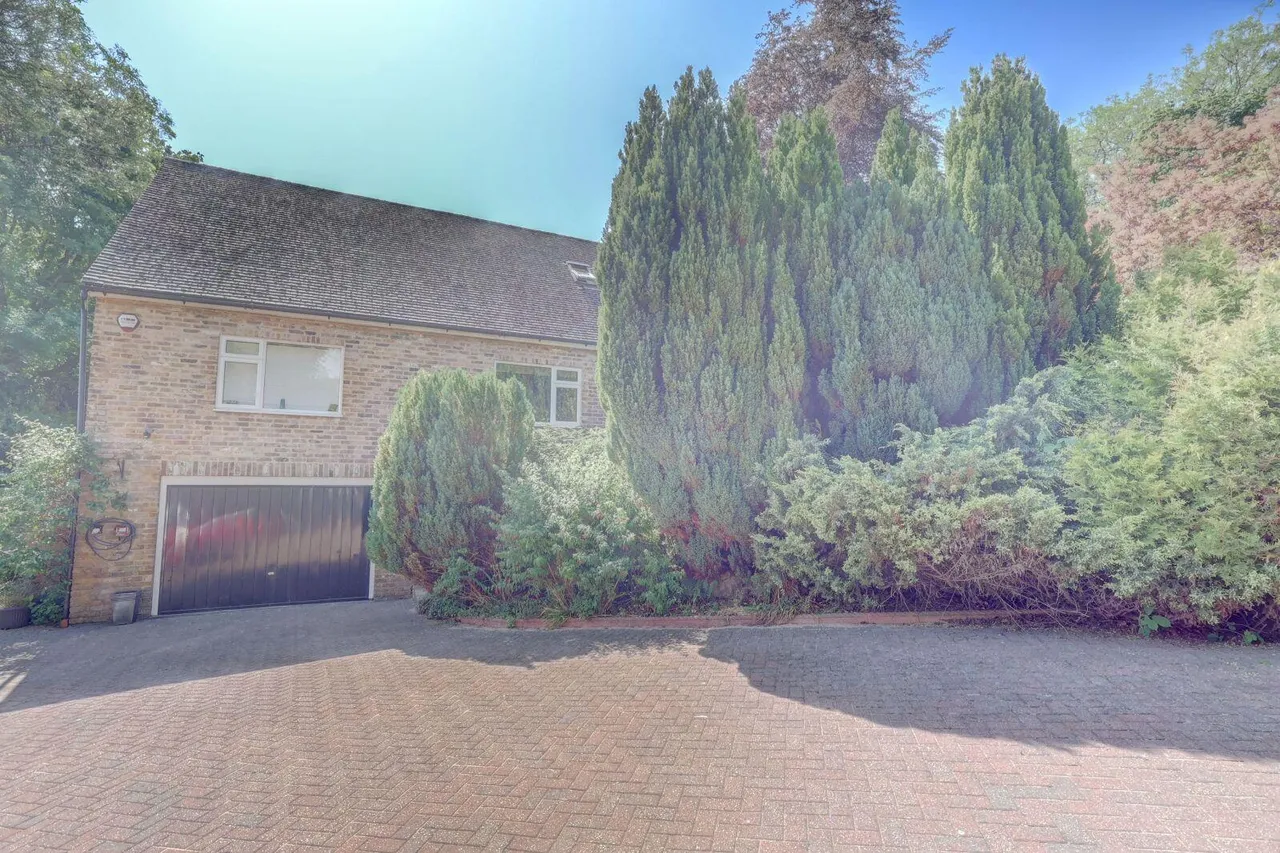 Haw Lane, Bledlow Ridge, HP14, photo 28