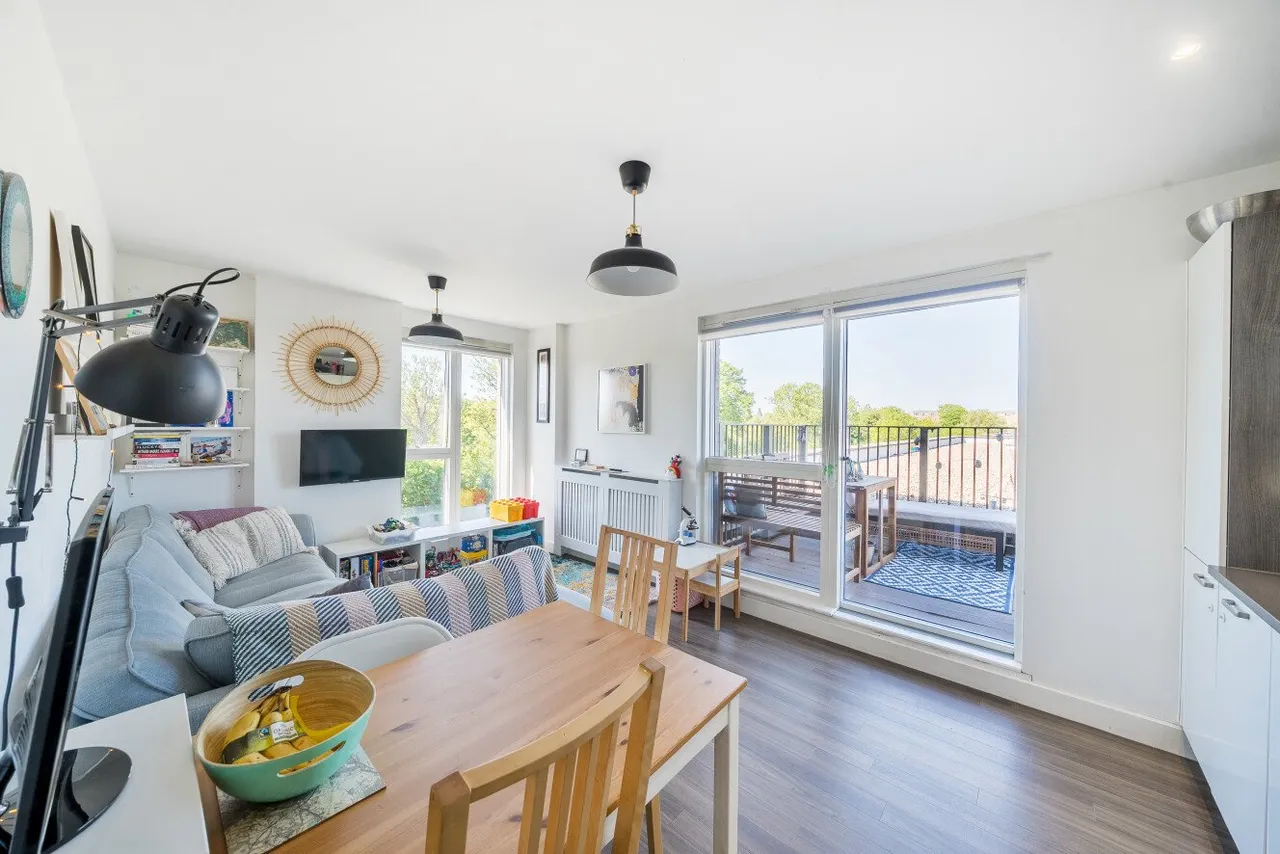 Adenmore Road, Catford, London, SE6, photo 2