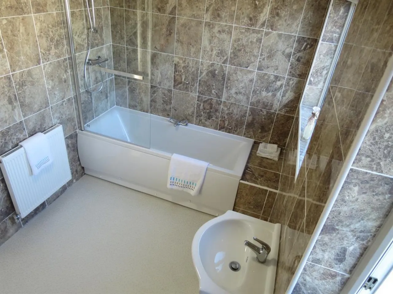 Cheviot Place, Peterlee, SR8, photo 12