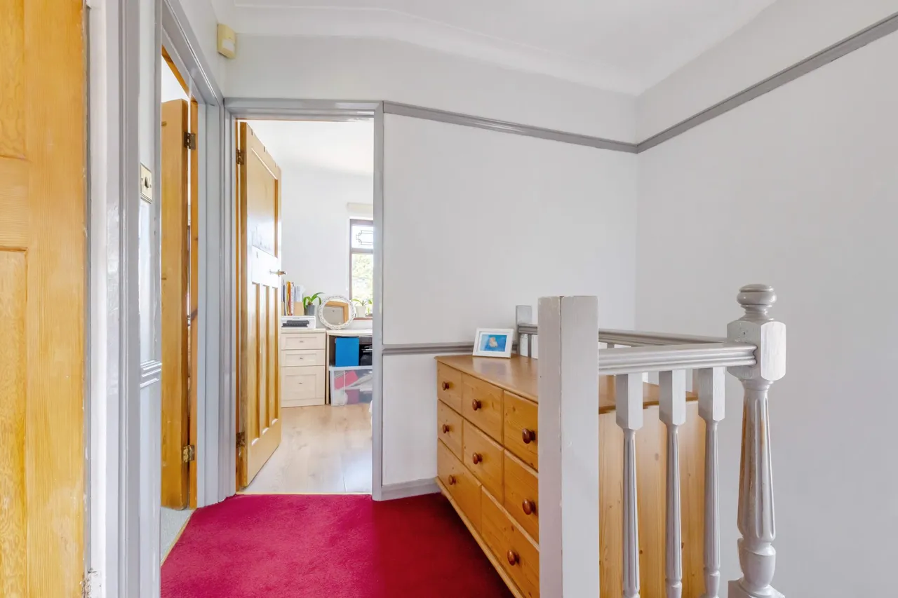 Beechcroft Avenue, Bexleyheath, photo 8