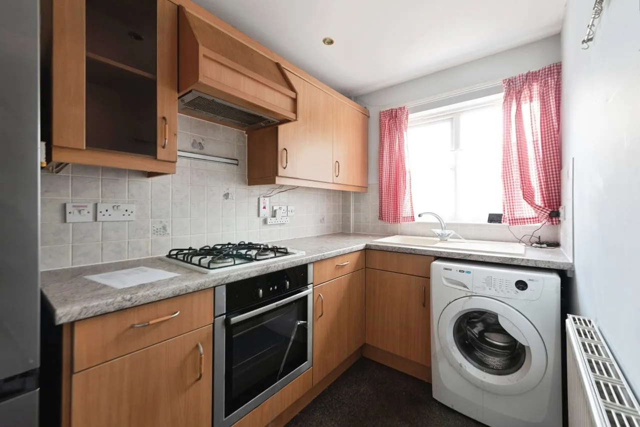St. Faiths Close, Gosport, PO12, photo 2