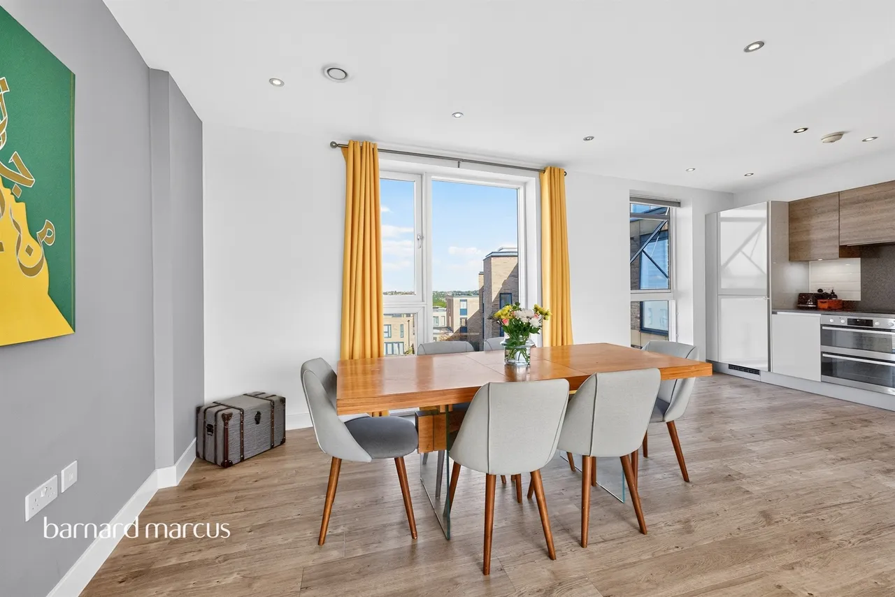 Henry Darlot Drive, London, NW7, photo 9