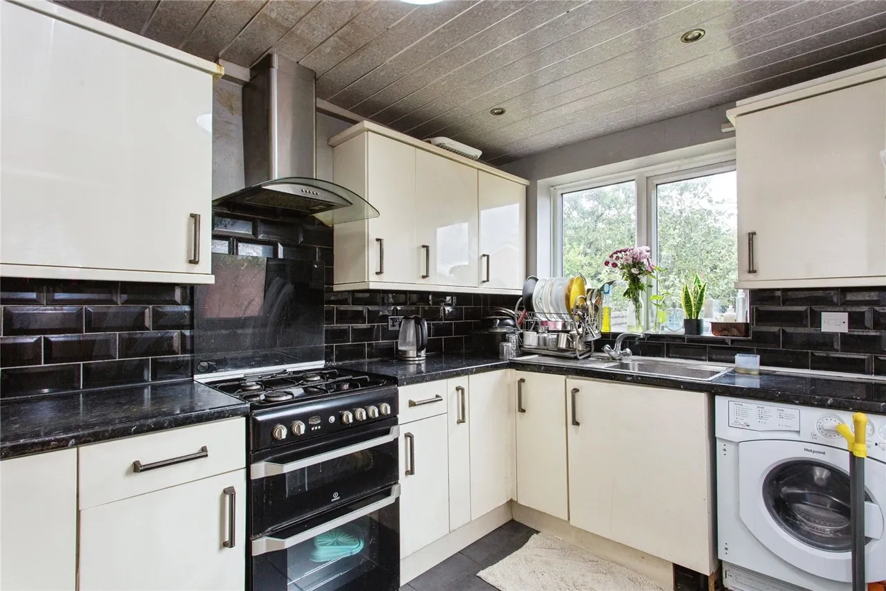 Aysgarth Avenue, Preston, PR2, photo 2