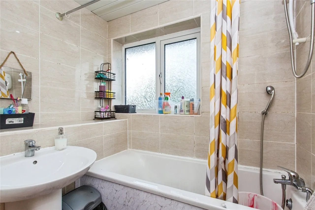 Aysgarth Avenue, Preston, PR2, photo 11