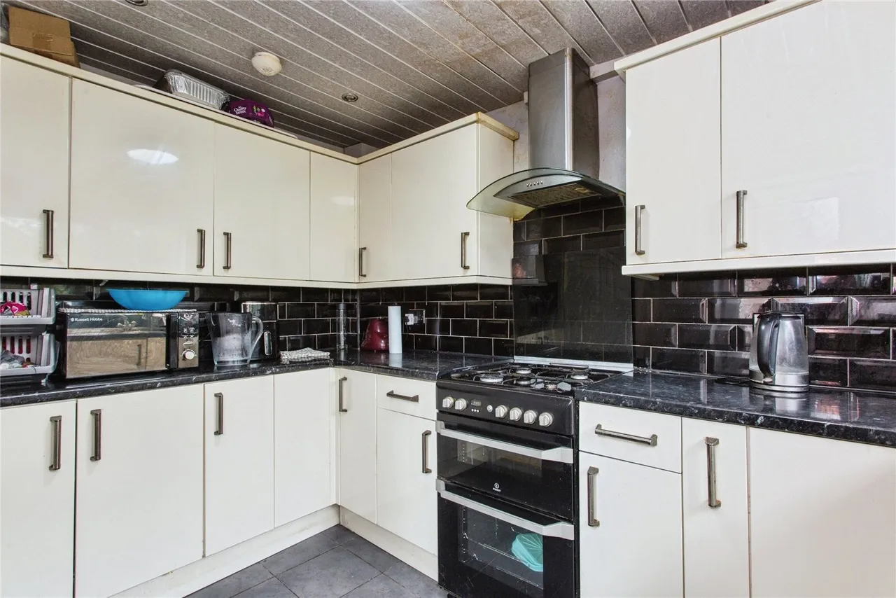 Aysgarth Avenue, Preston, PR2, photo 3