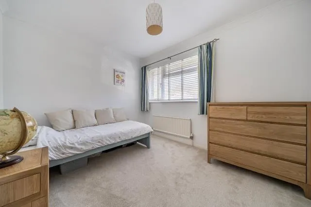 Cherrydale Road, Camberley, GU15, photo 13