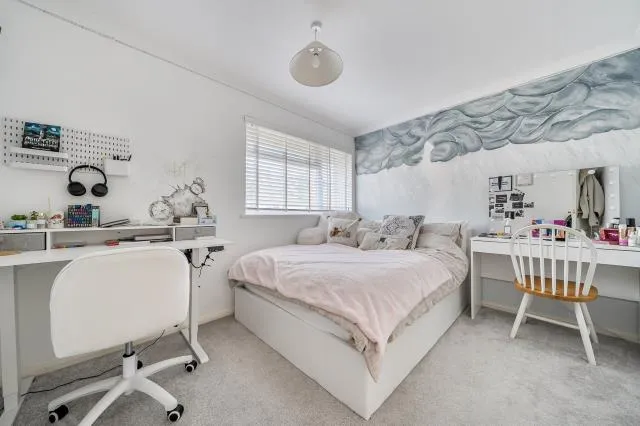 Cherrydale Road, Camberley, GU15, photo 10