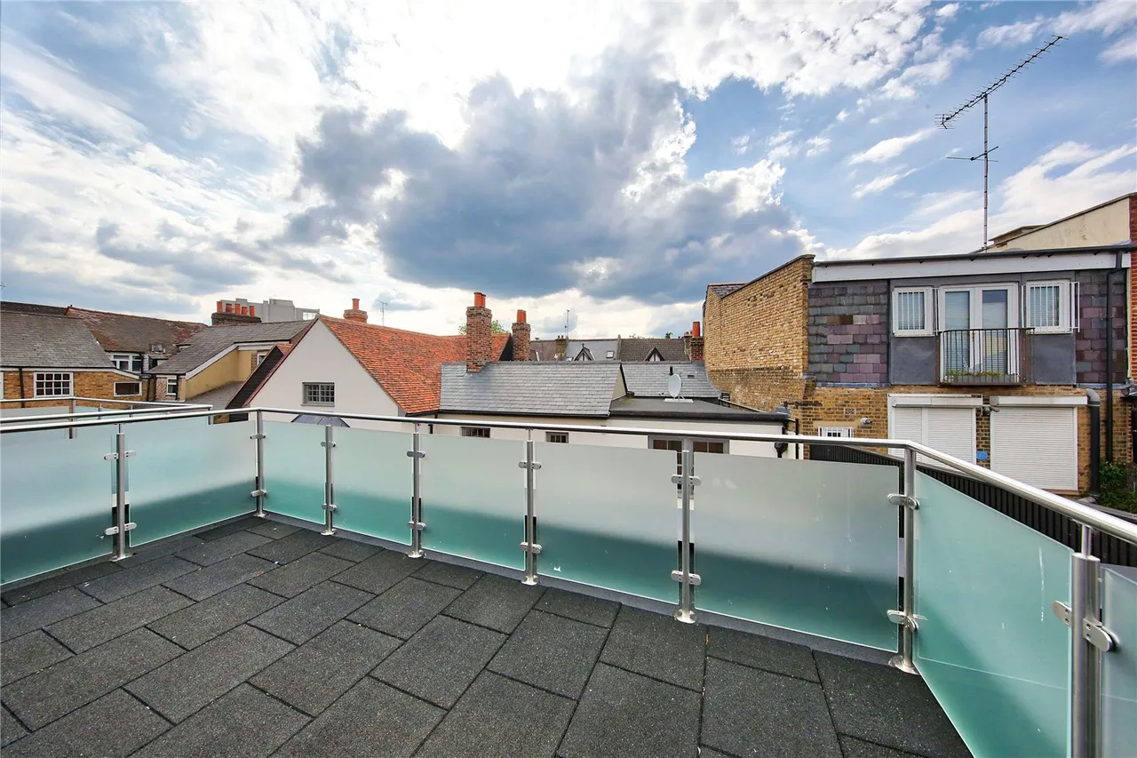 Old Bakery Mews, Hampton Wick, Kingston, KT1 4FU, photo 14
