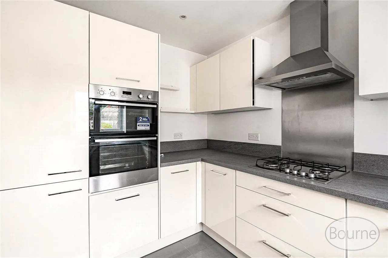 Jersey Close, Knaphill, GU21, photo 4