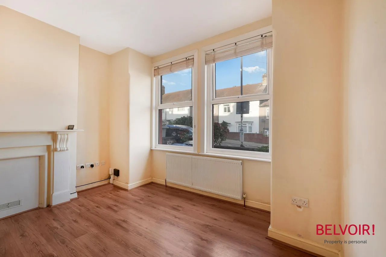Dagmar Avenue, Wembley, HA9, photo 3