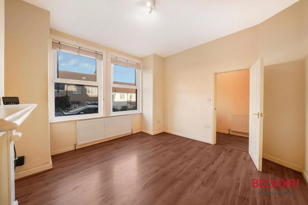 Dagmar Avenue, Wembley, HA9, photo 5