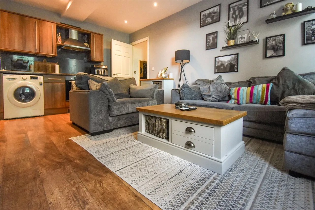 Frederick Street, Aldershot, Hampshire, GU11 1LQ, photo 2