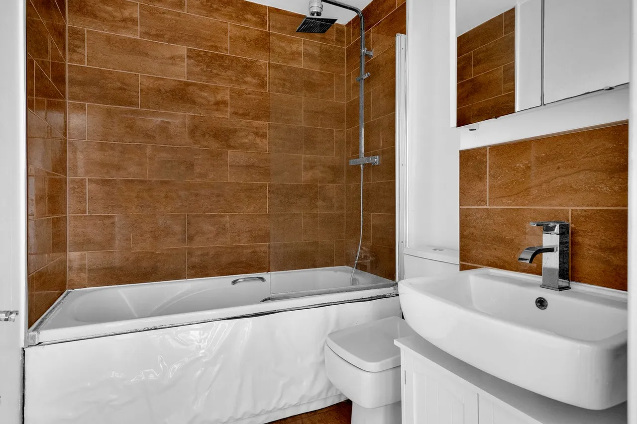29 Curness Street, London, SE13 6JY, photo 11