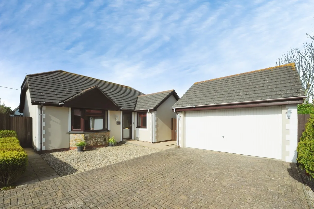 2 bed house for sale, Trenithick Meadow, Truro, TR4
