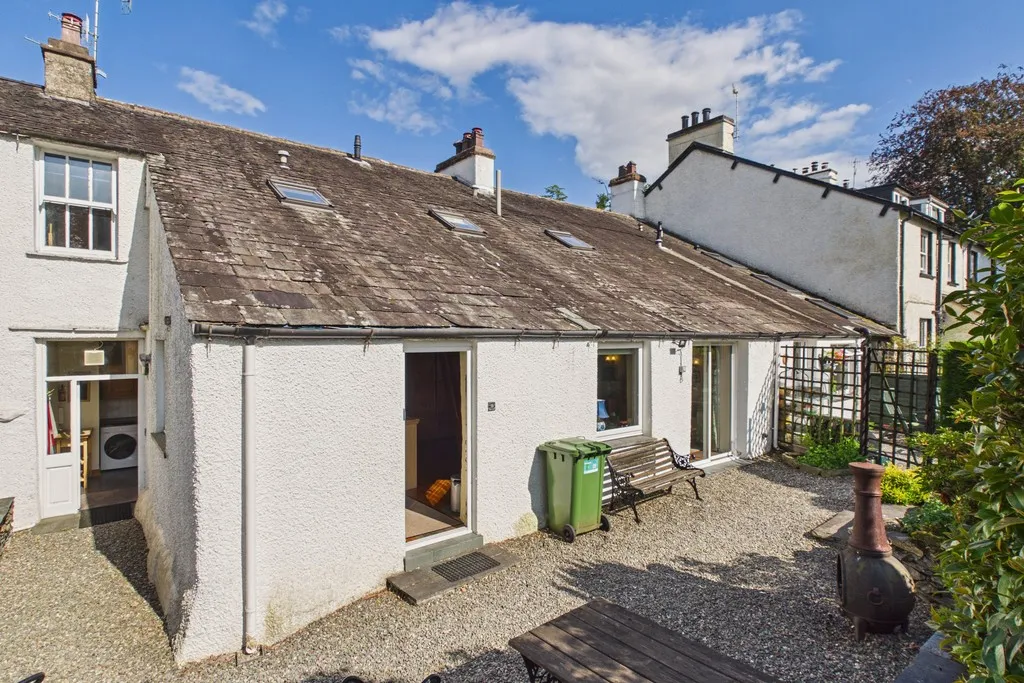 Meadowcroft Lane, Storrs Park, photo 12