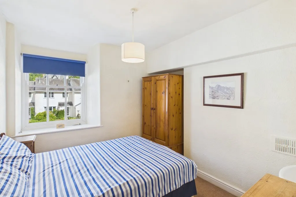 Meadowcroft Lane, Storrs Park, photo 9