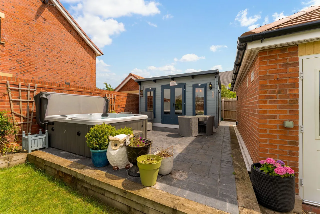 Lawrence Way, Knutsford, photo 44