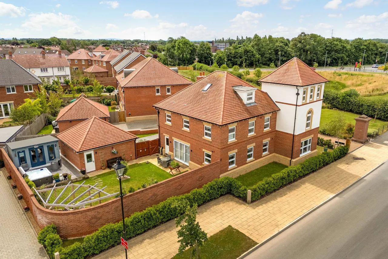 Lawrence Way, Knutsford, photo 42