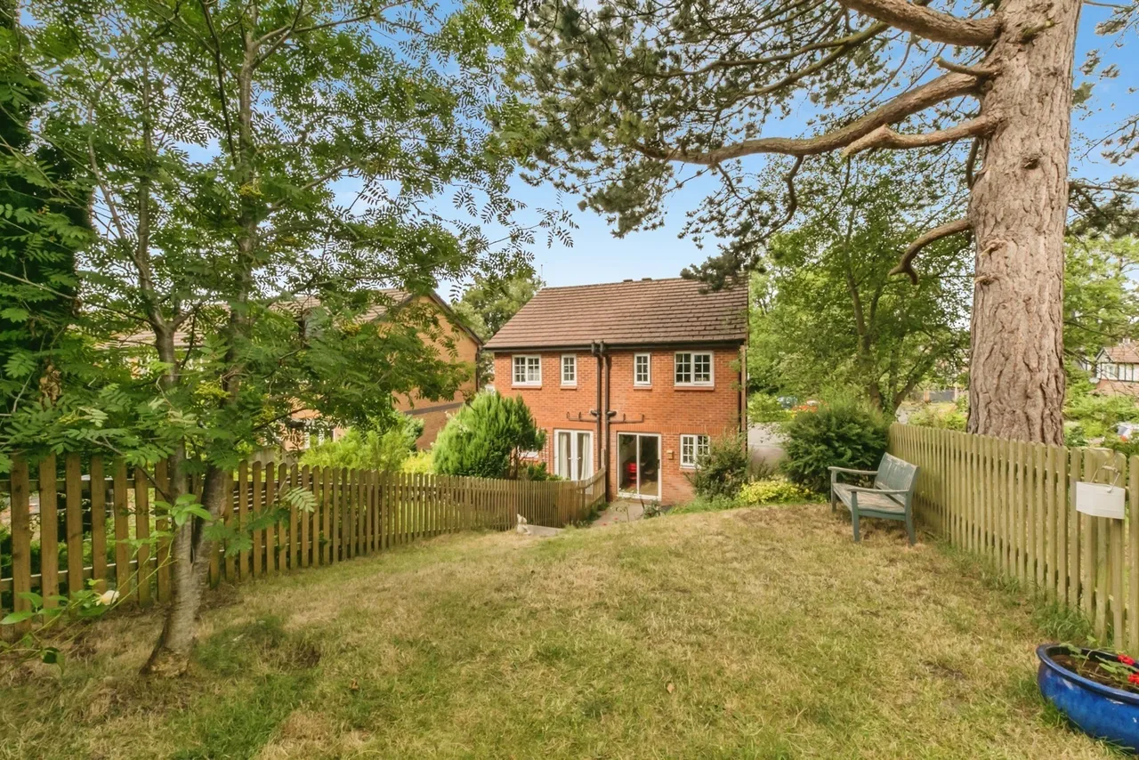 Loxley Close, Macclesfield, Cheshire, SK11, photo 12