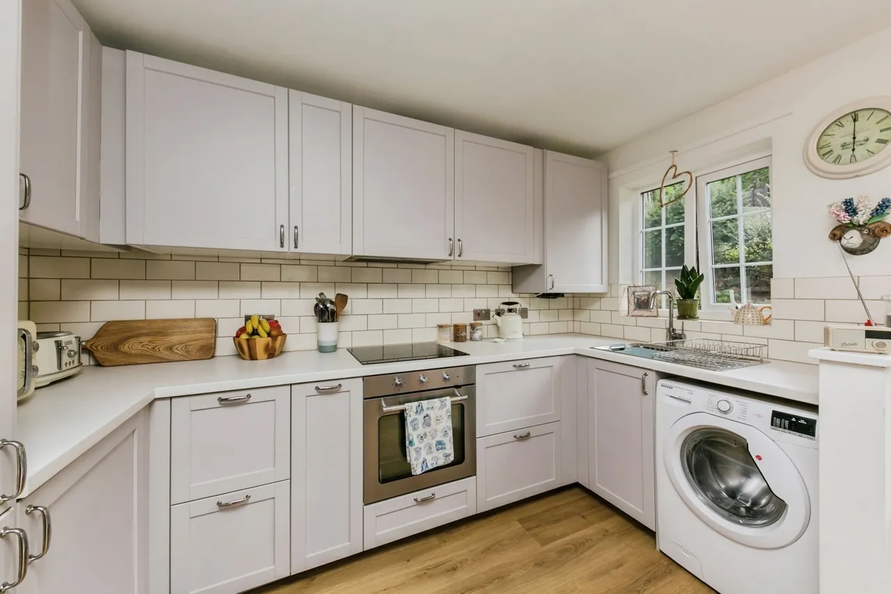 Loxley Close, Macclesfield, Cheshire, SK11, photo 4