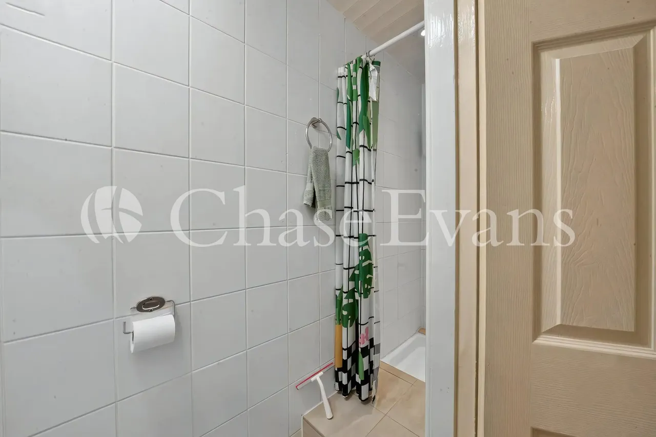 Woodall Close, London, E14, photo 14