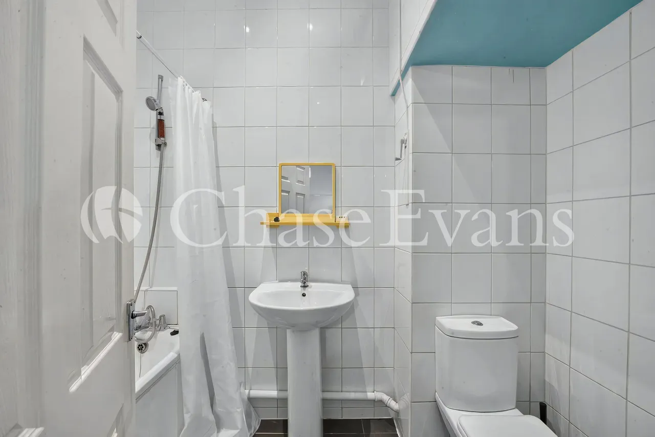 Woodall Close, London, E14, photo 13