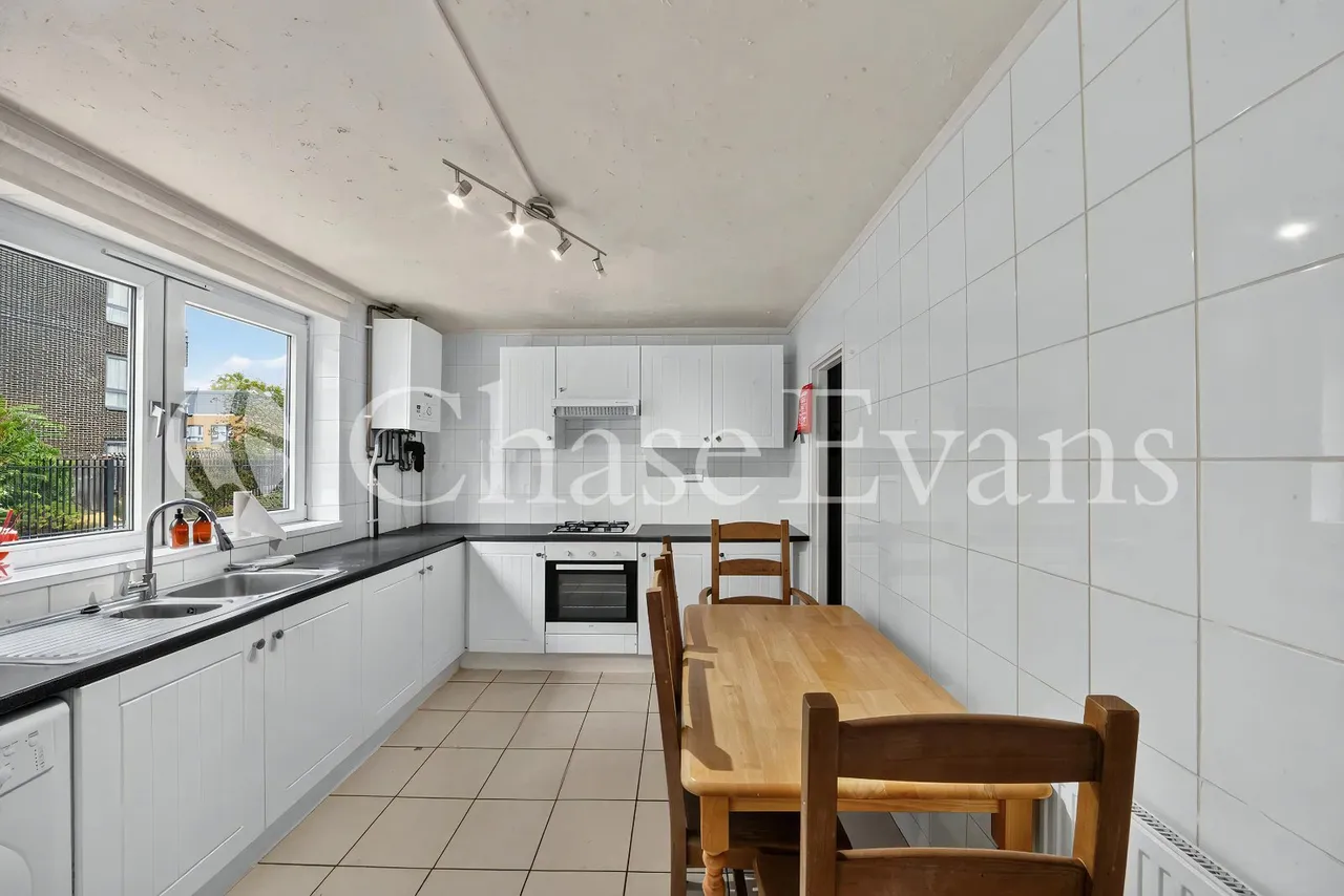 Woodall Close, London, E14, photo 5