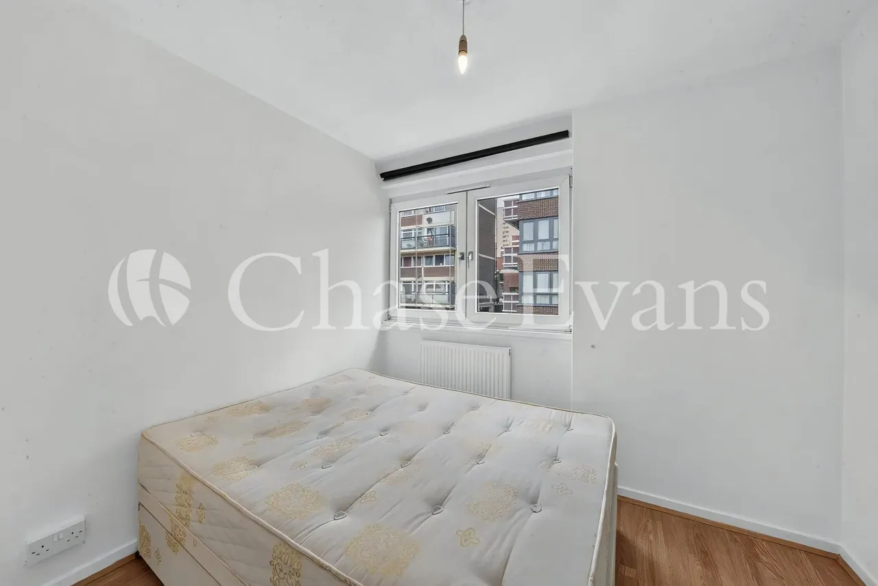 Woodall Close, London, E14, photo 11