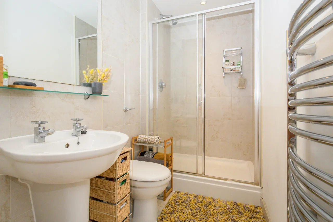 Echo Central, Cross Green Lane, Leeds, West Yorkshire, LS9, photo 4