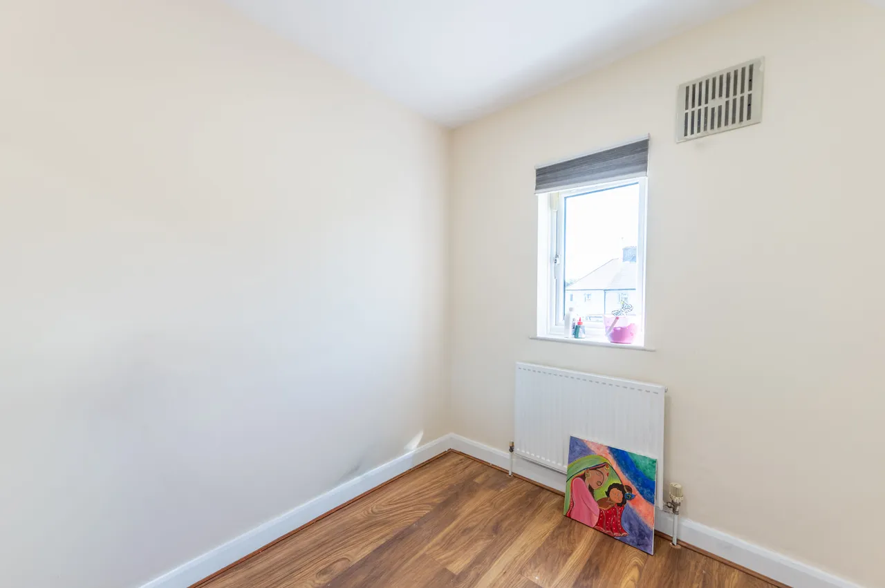 35 Lily Gardens, Wembley, photo 6