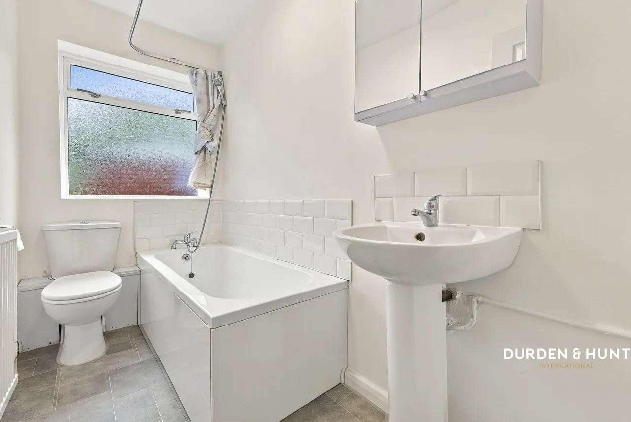 Chestnut Close, Hockley, SS5, photo 12