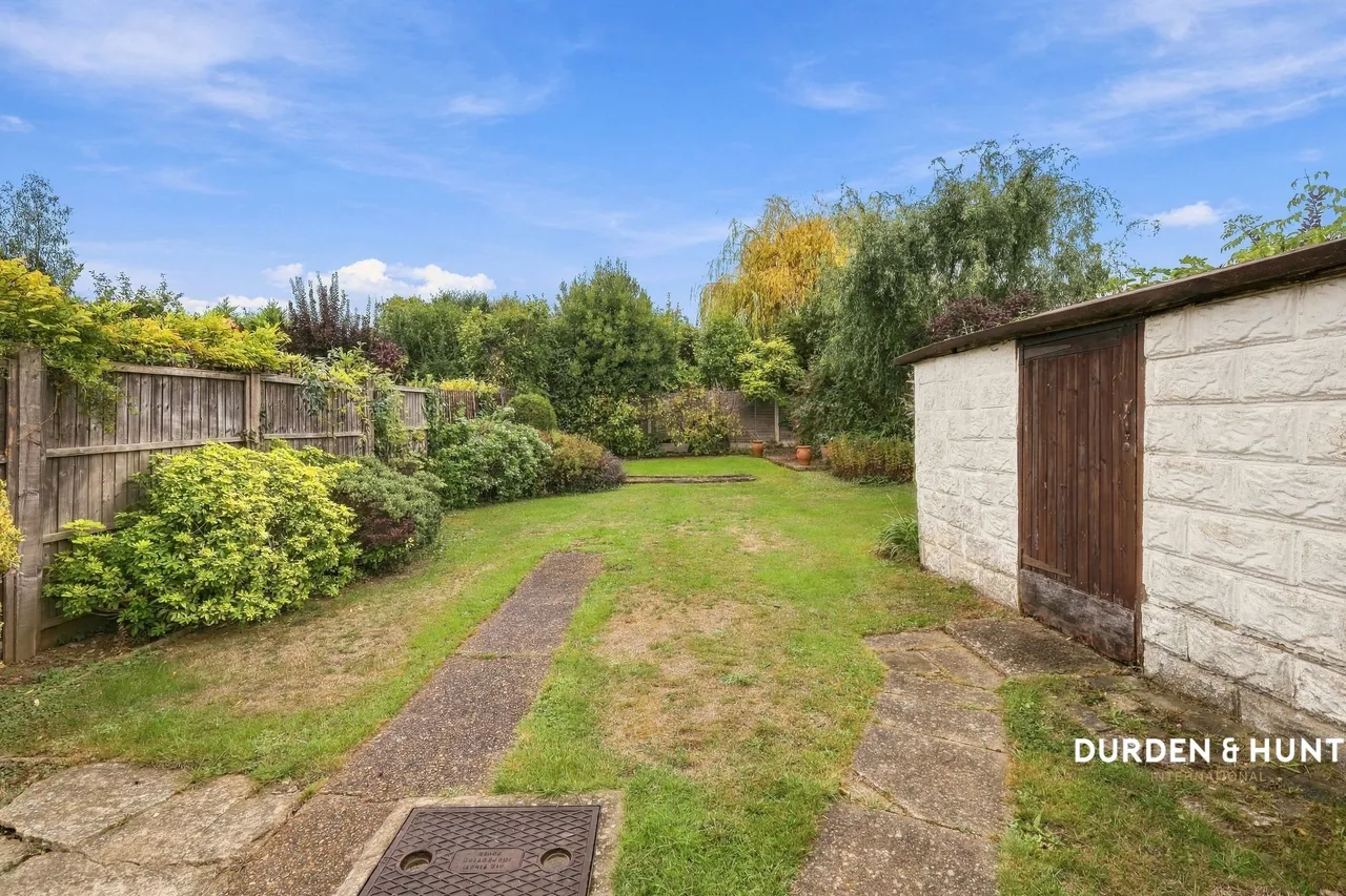 Chestnut Close, Hockley, SS5, photo 13