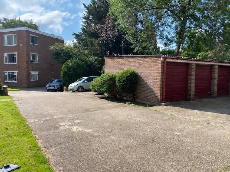 Hawfield Court, Isleworth, photo 4