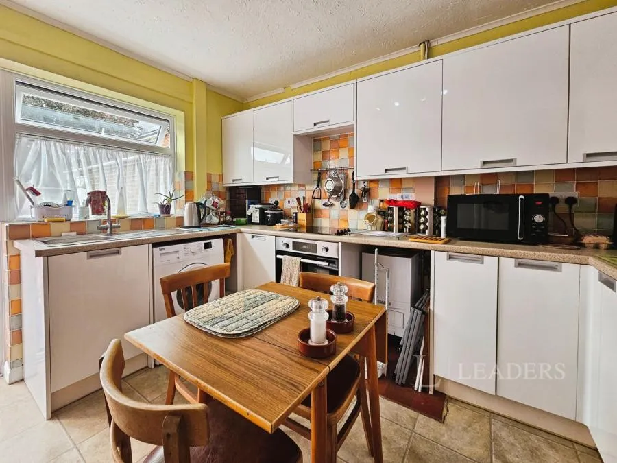 Ladbrooke Road, Clacton-on-Sea, CO16, photo 11
