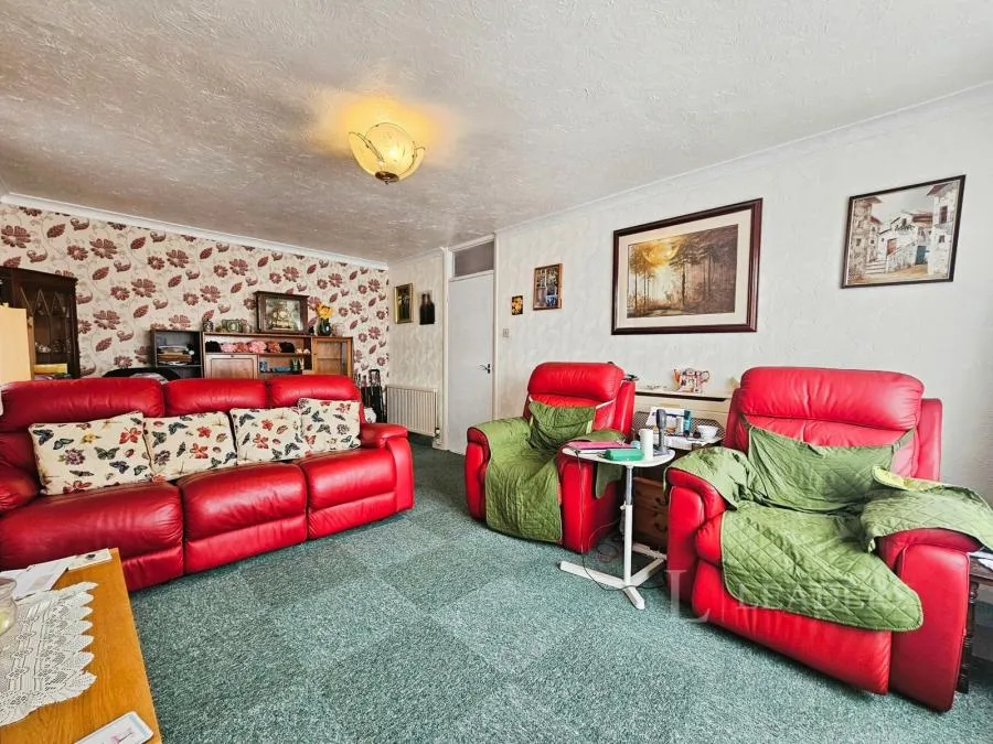 Ladbrooke Road, Clacton-on-Sea, CO16, photo 8