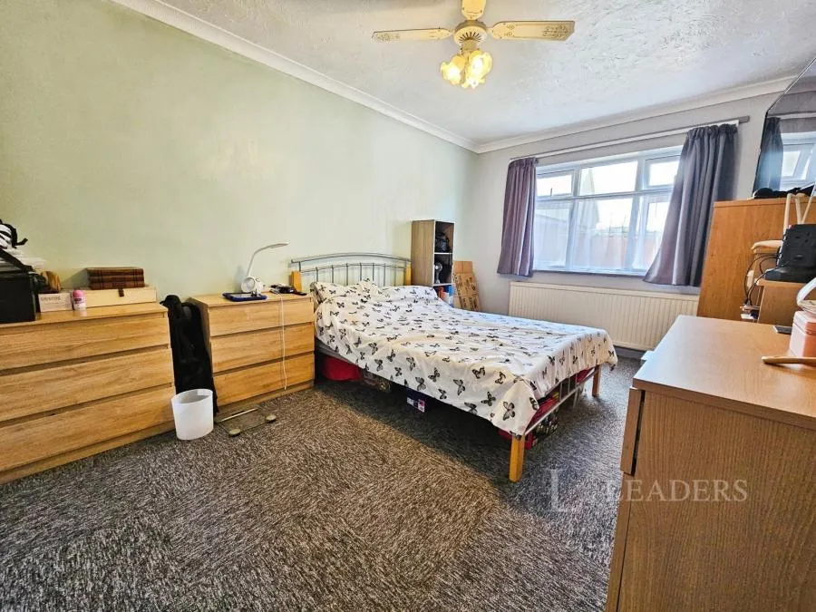 Ladbrooke Road, Clacton-on-Sea, CO16, photo 9