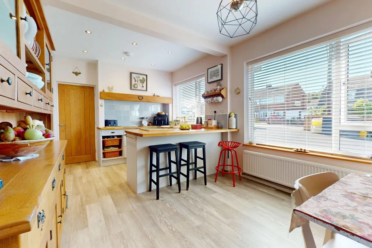 Glencarron, Holly Road, Little Dawley TF4 3HA, photo 5