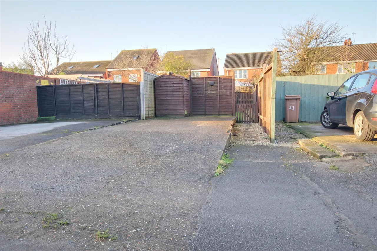 Swinemoor Lane, Beverley, photo 11