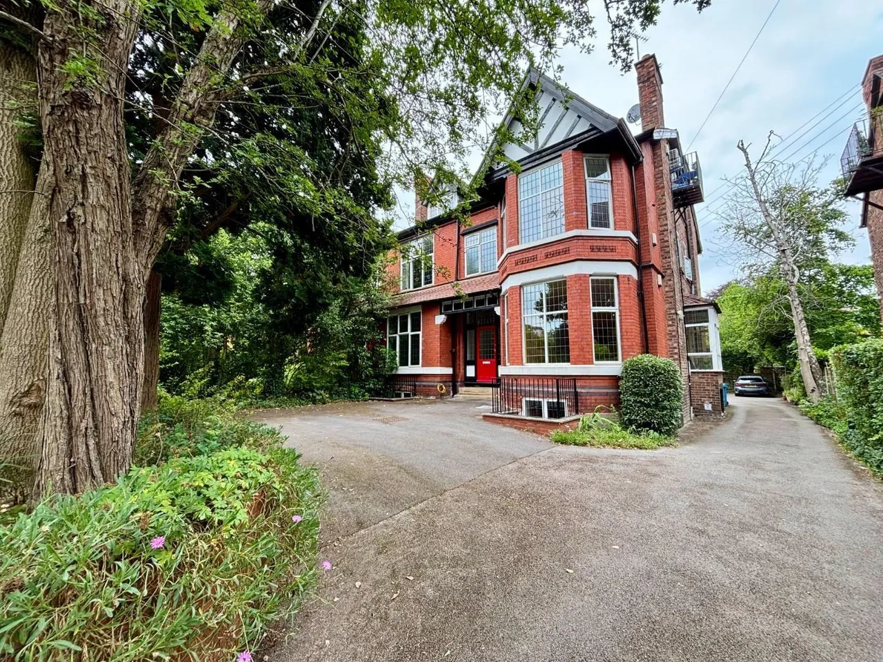 2 bed flat for sale, Elm Road, Didsbury, M20