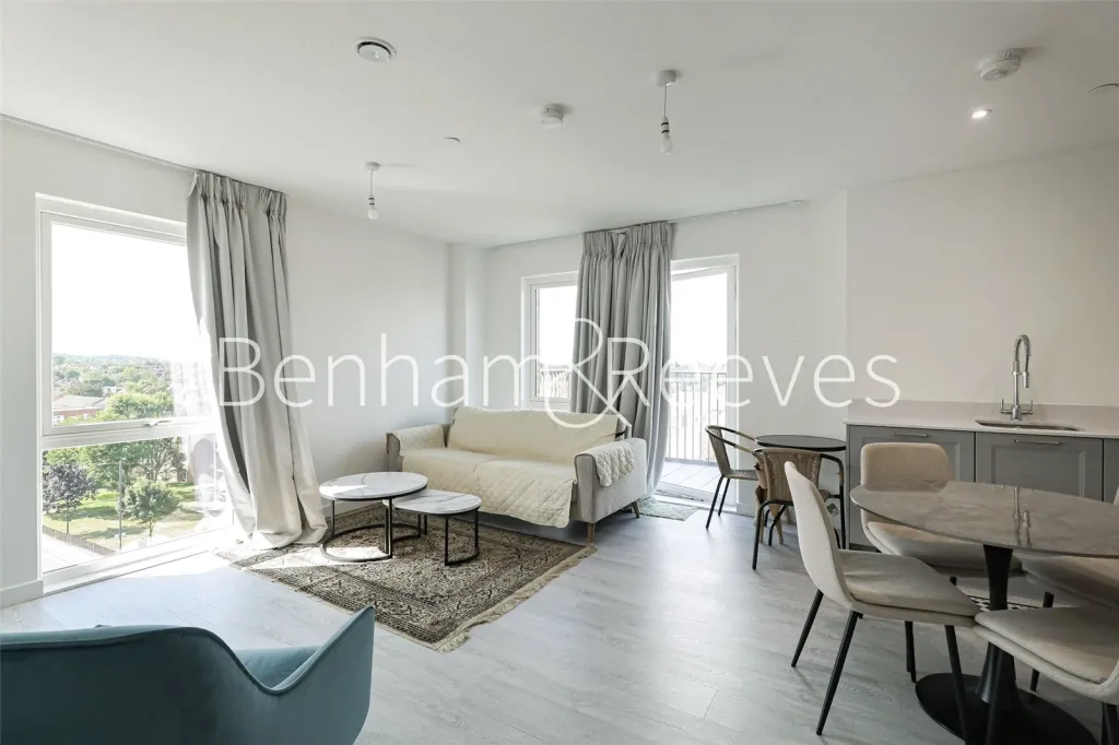 Donovan Way, Staines-upon-Thames, HA1, photo 9