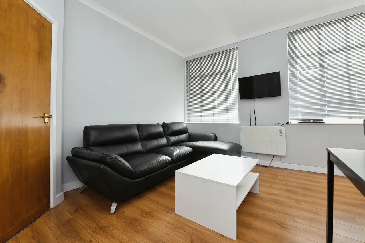 Durrant Court, Brook Street, Chelmsford, Essex, CM1, photo 10